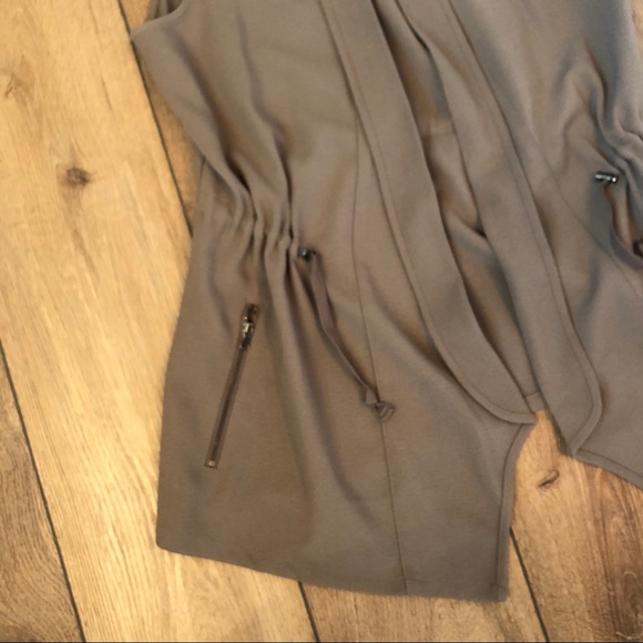 Maurices vest - Picture 3 of 6